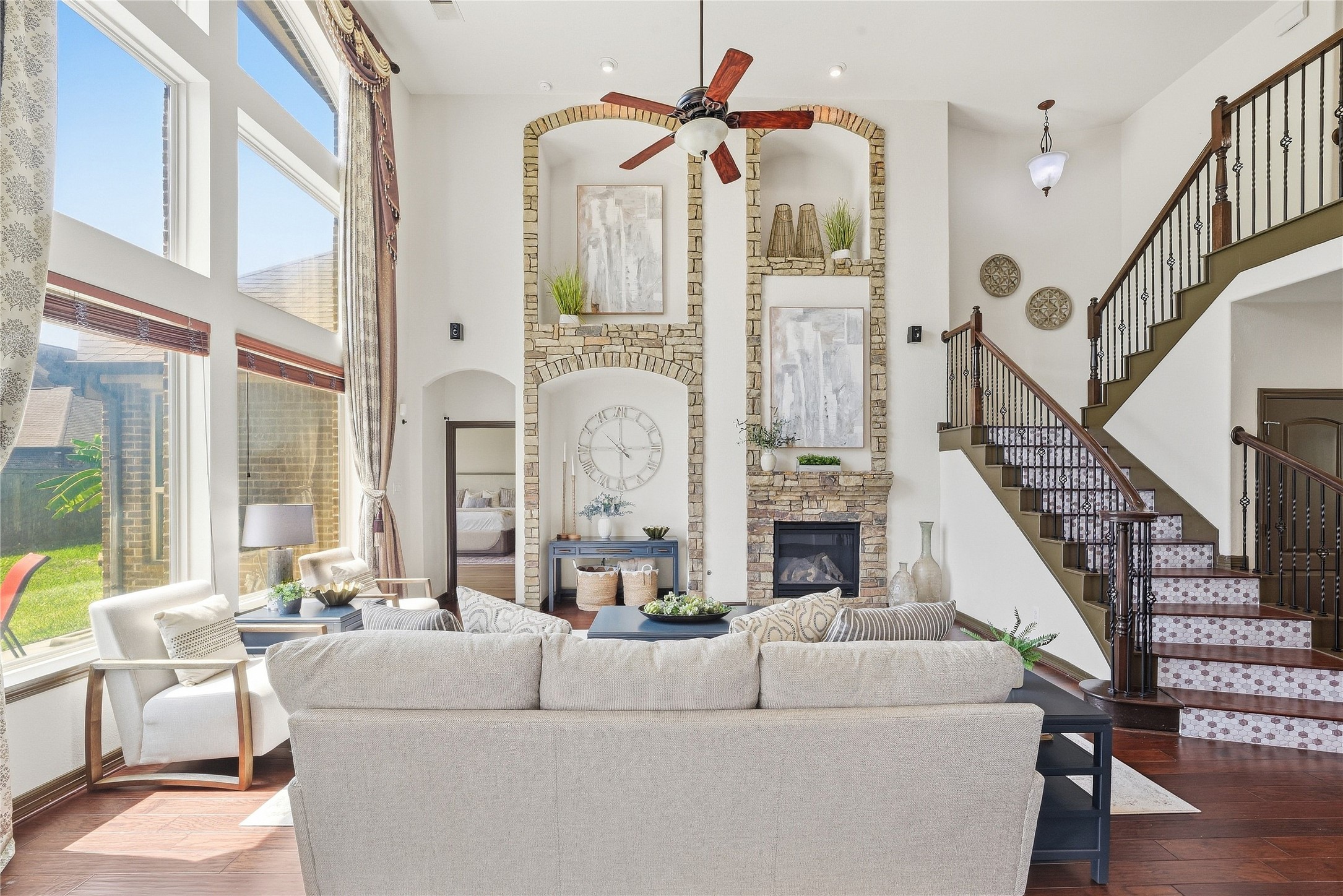 26407 Wooded Hollow Lane Property Photo 13