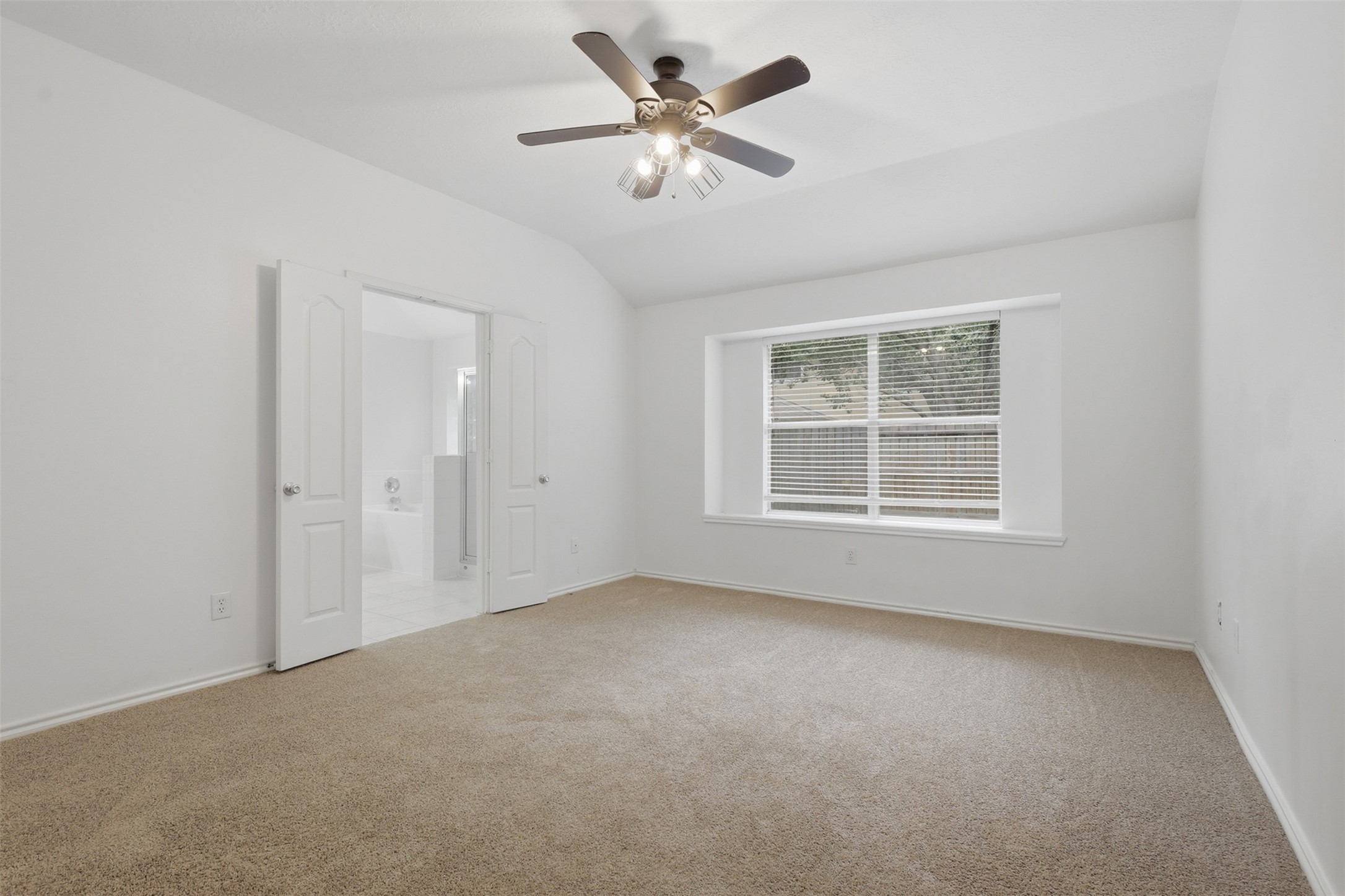 19319 Arbor Pines Property Photo 16