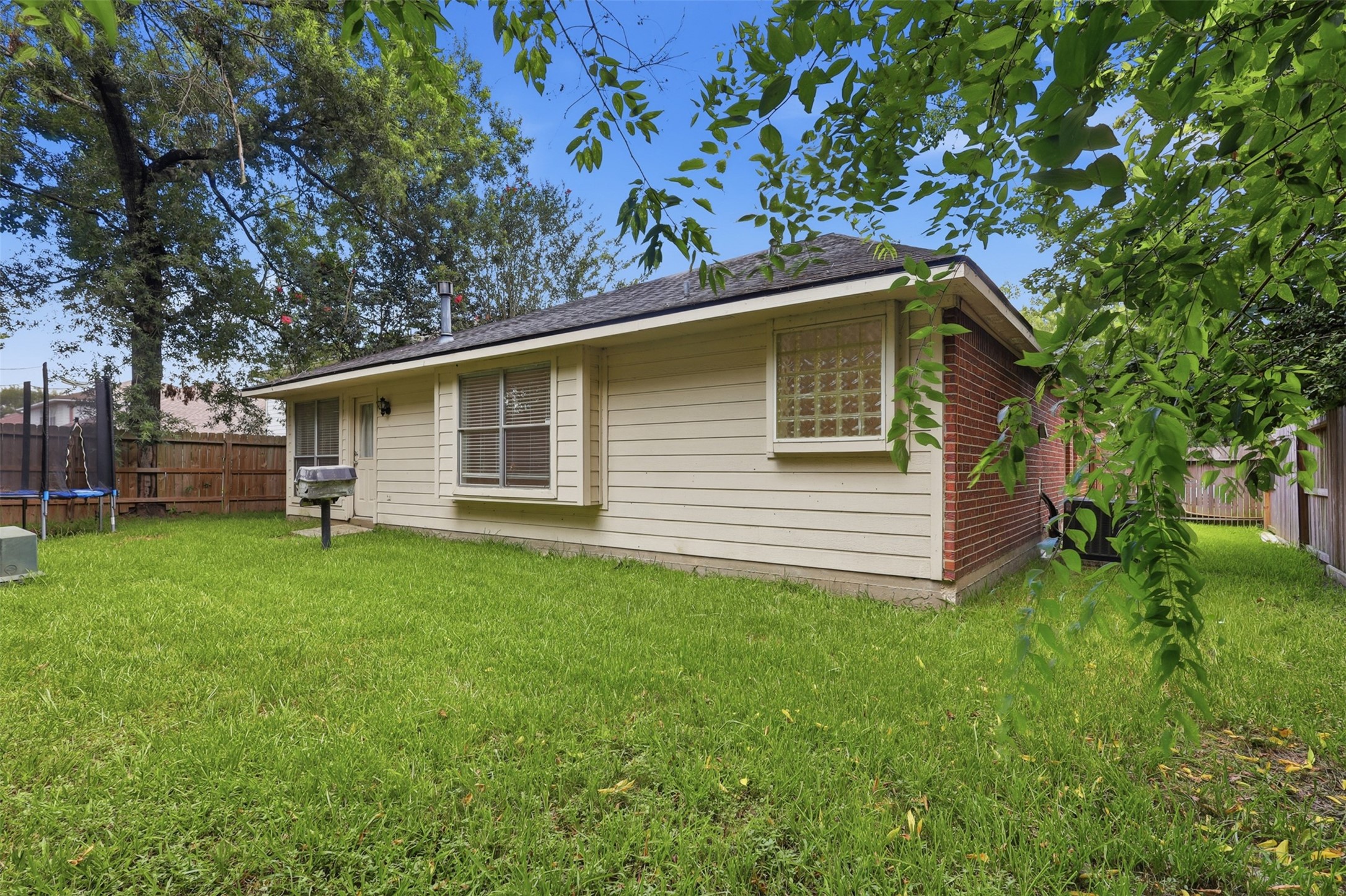 19319 Arbor Pines Property Photo 29