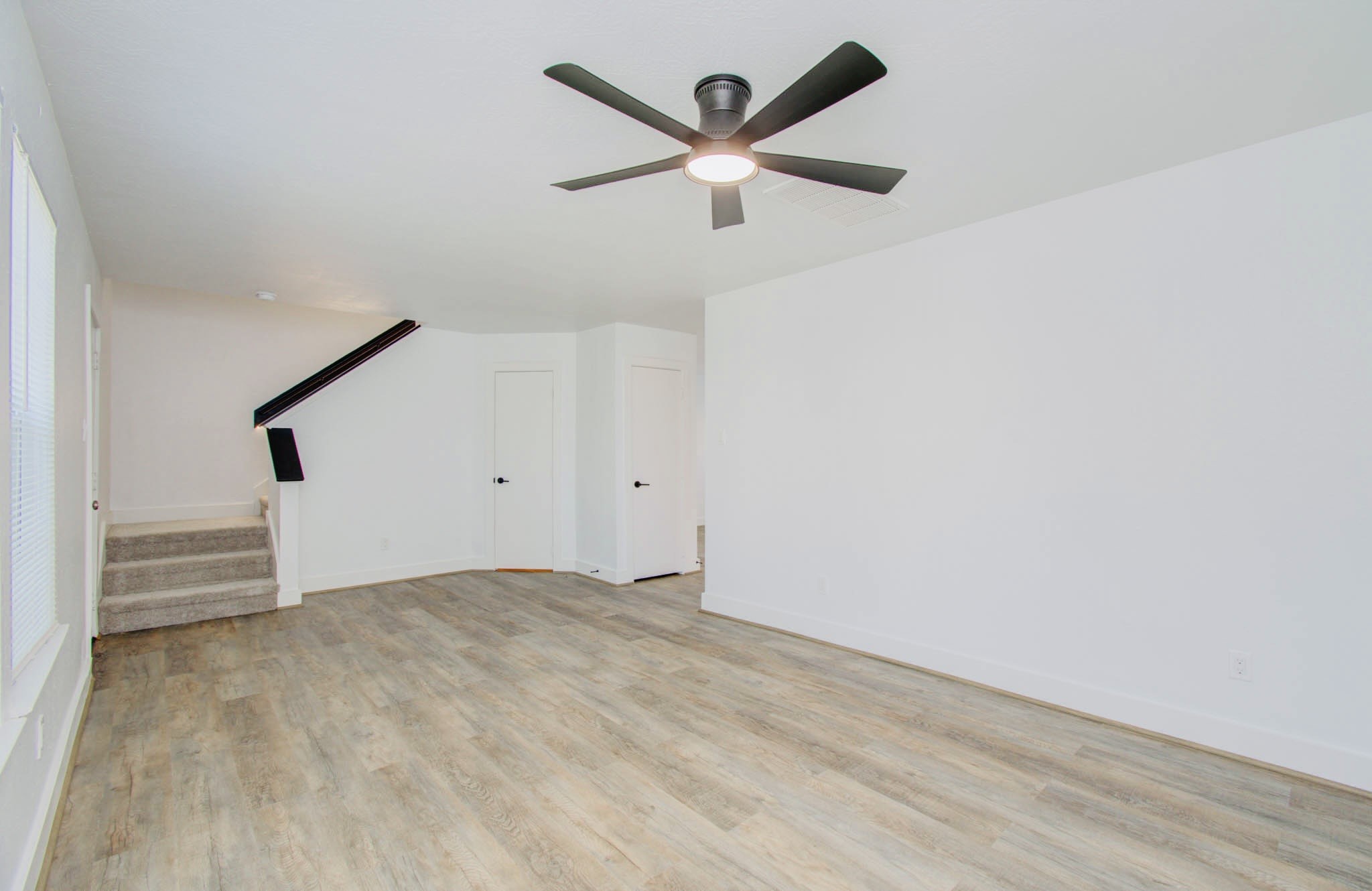 6117 Settlers Square Lane Property Photo 6