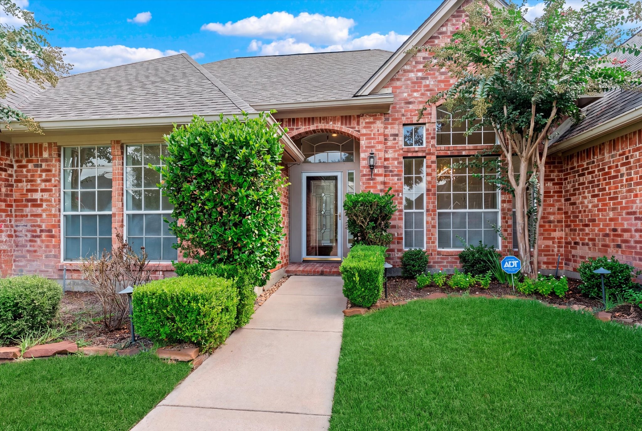 15702 Twisting Springs Drive Property Photo 3