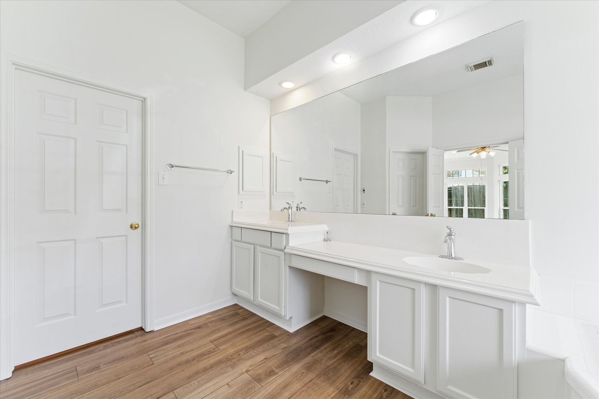 15702 Twisting Springs Drive Property Photo 13