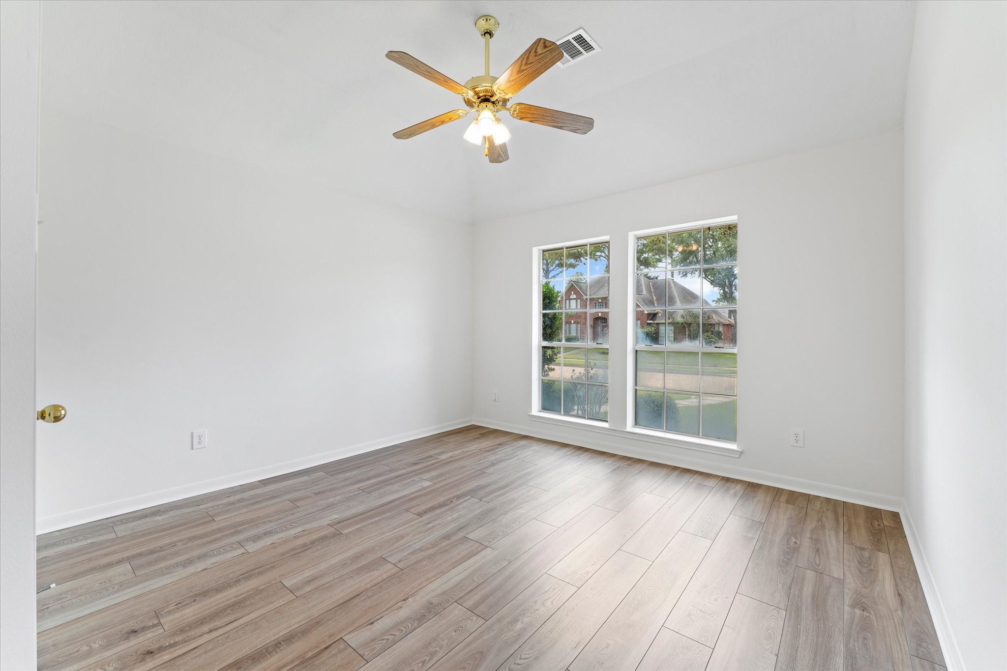 15702 Twisting Springs Drive Property Photo 17