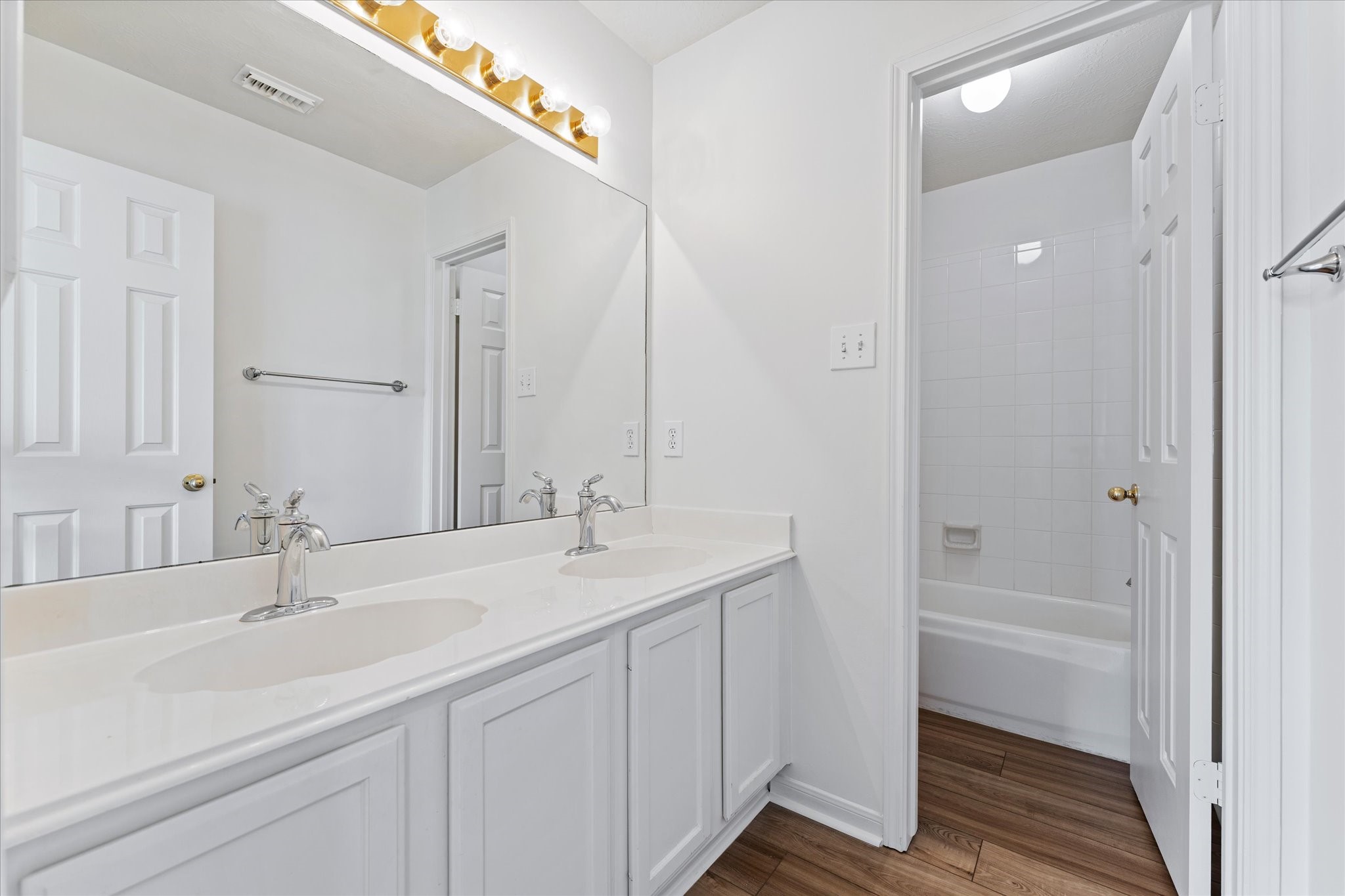 15702 Twisting Springs Drive Property Photo 18