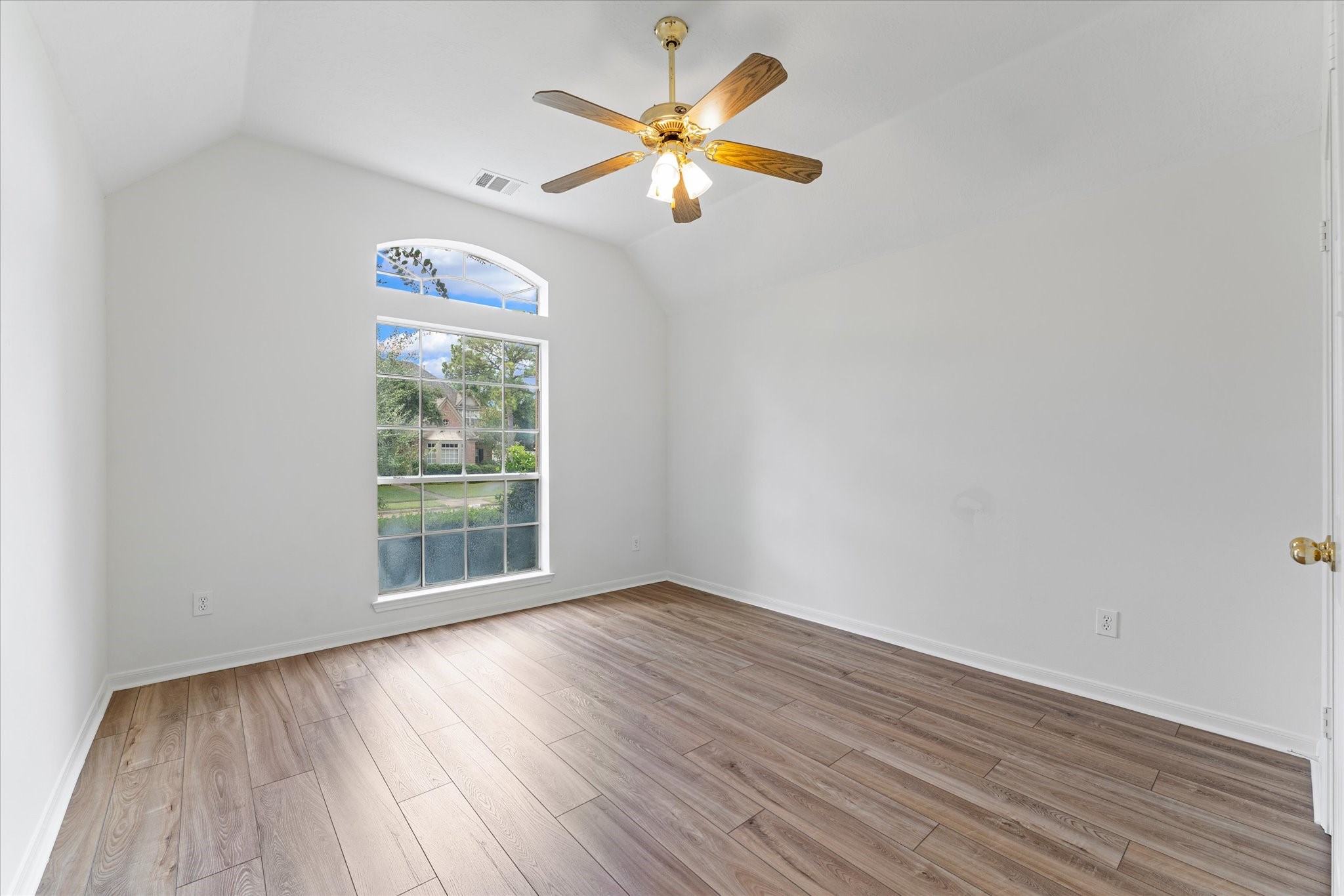 15702 Twisting Springs Drive Property Photo 19