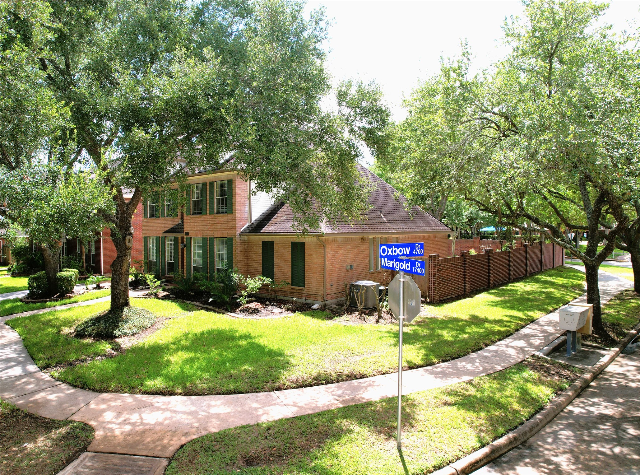 17427 Marigold Property Photo 6