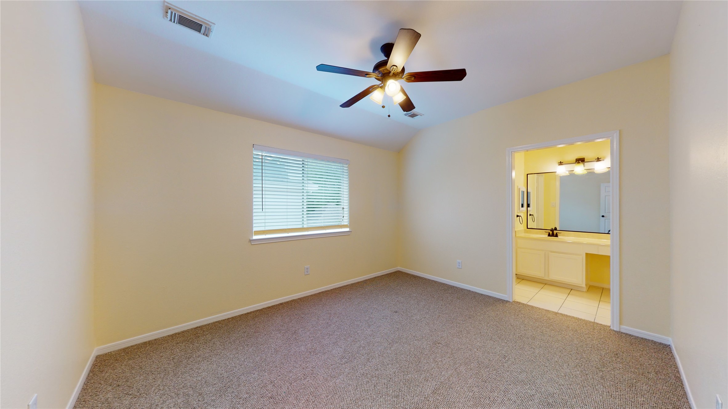 17427 Marigold Property Photo 27