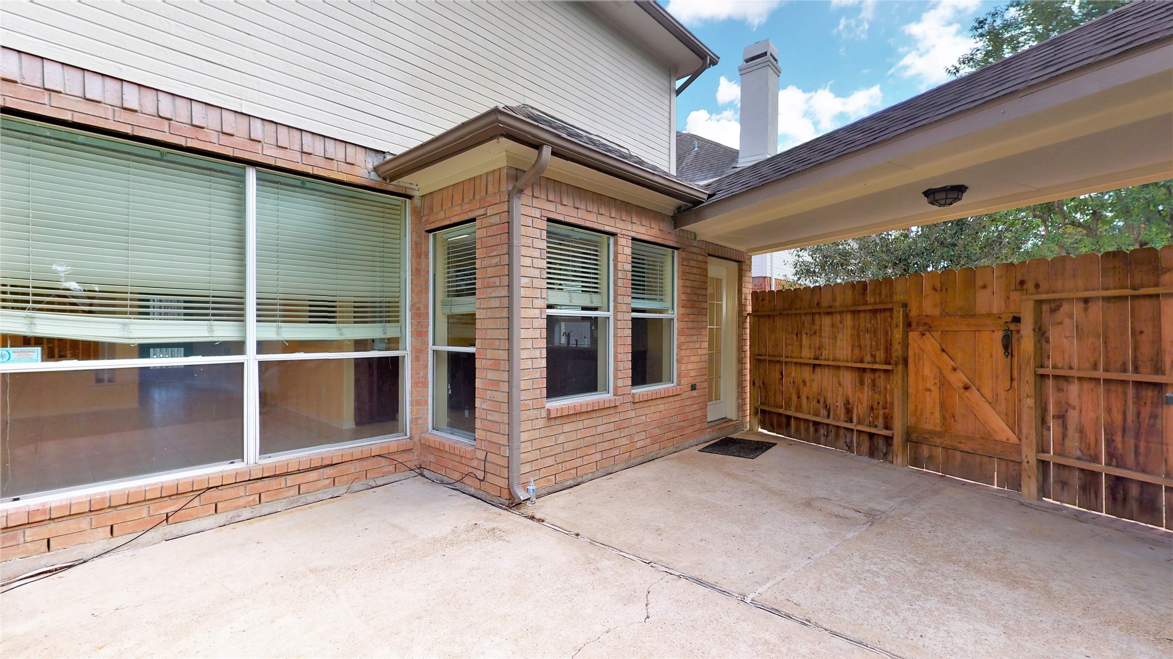 17427 Marigold Property Photo 33