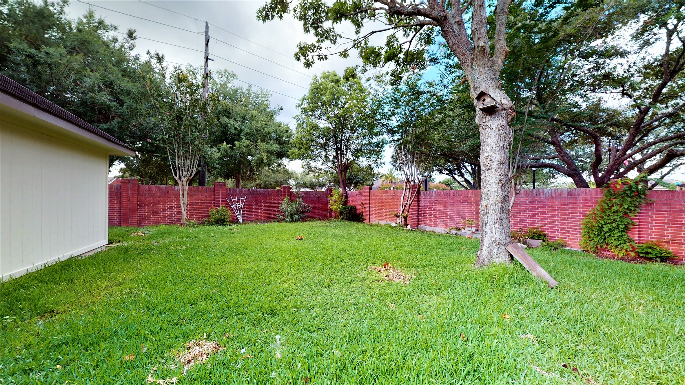 17427 Marigold Property Photo 34