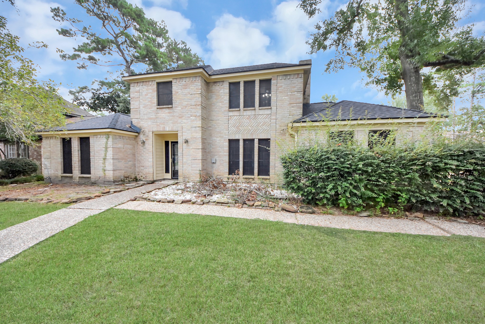 12463 Oak Park Drive Property Photo 2