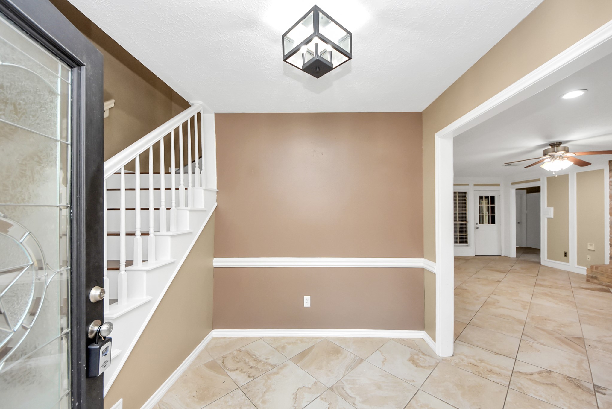 12463 Oak Park Drive Property Photo 6