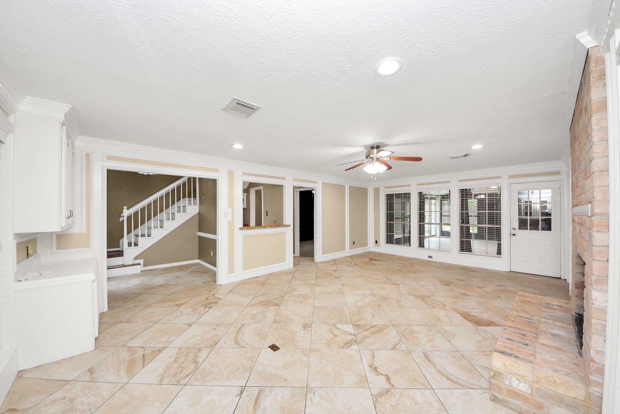 12463 Oak Park Drive Property Photo 11