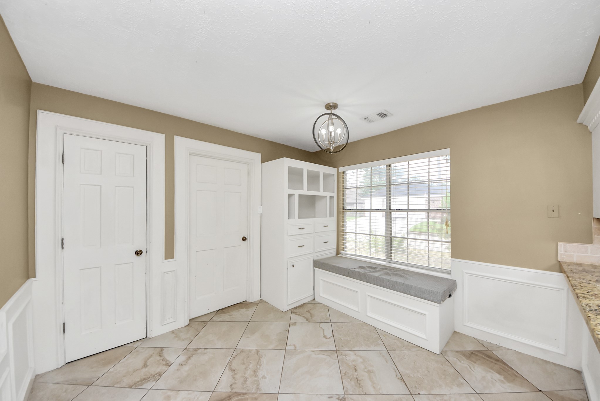 12463 Oak Park Drive Property Photo 22