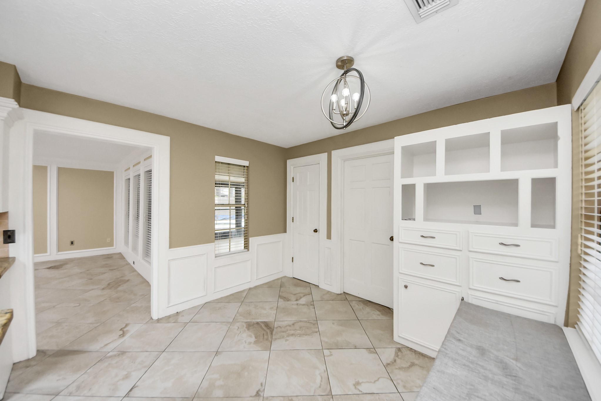 12463 Oak Park Drive Property Photo 23