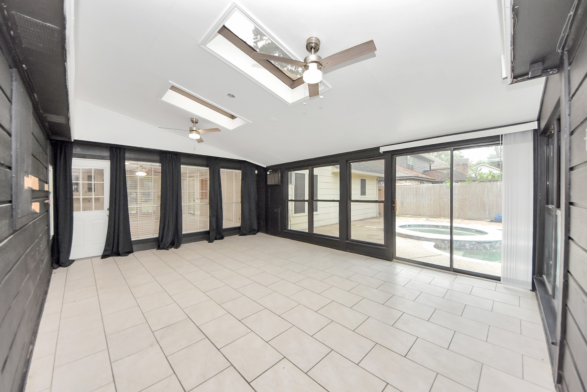 12463 Oak Park Drive Property Photo 35