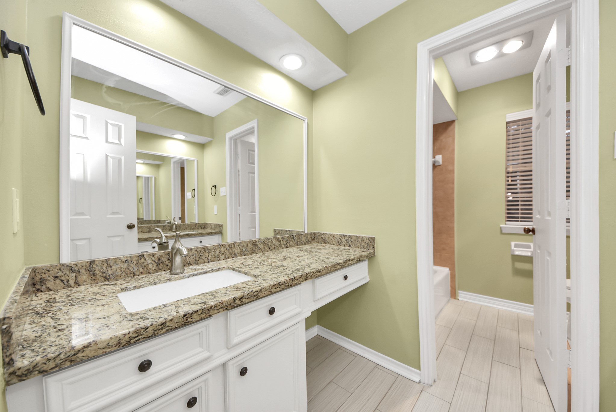 12463 Oak Park Drive Property Photo 38