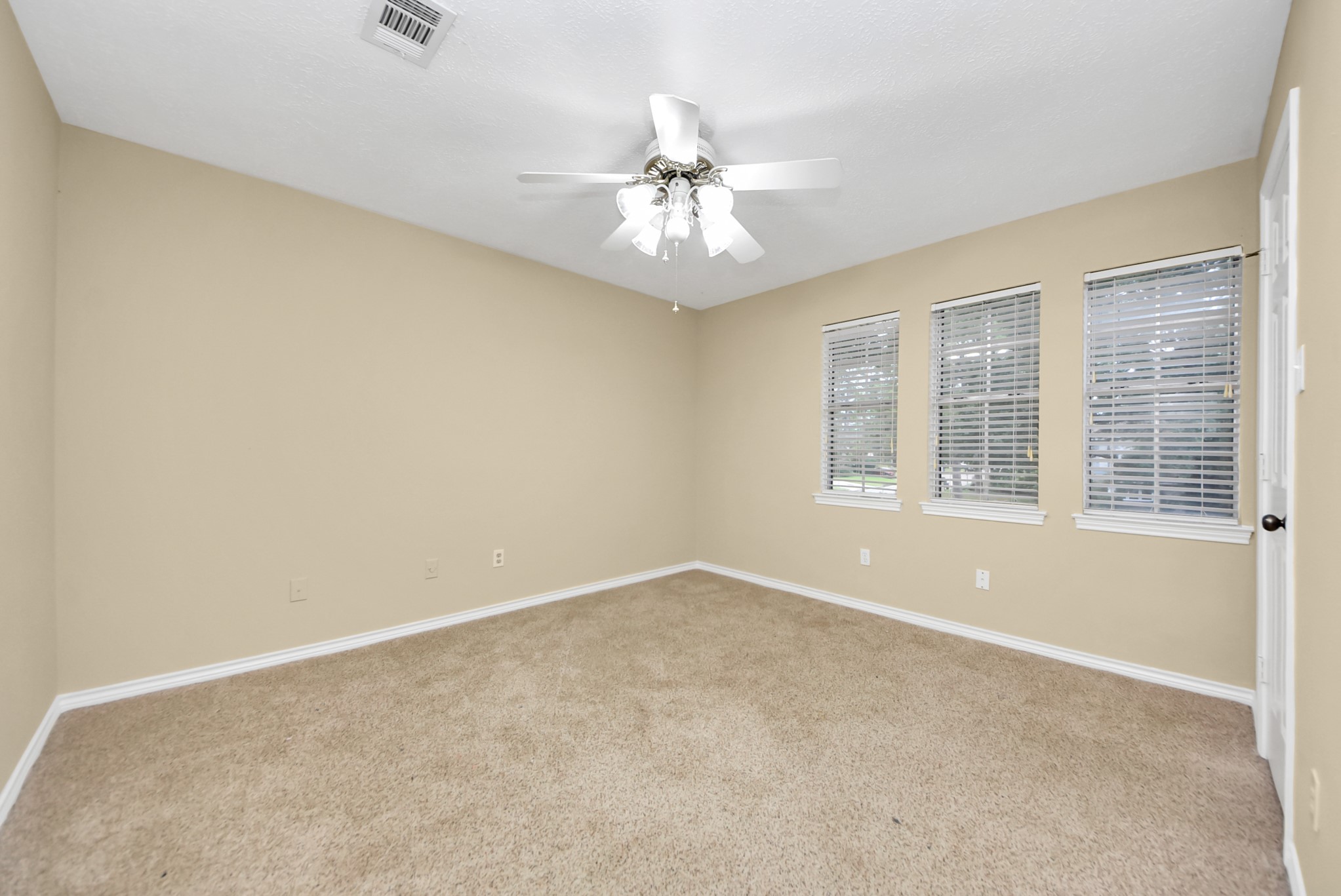 12463 Oak Park Drive Property Photo 41