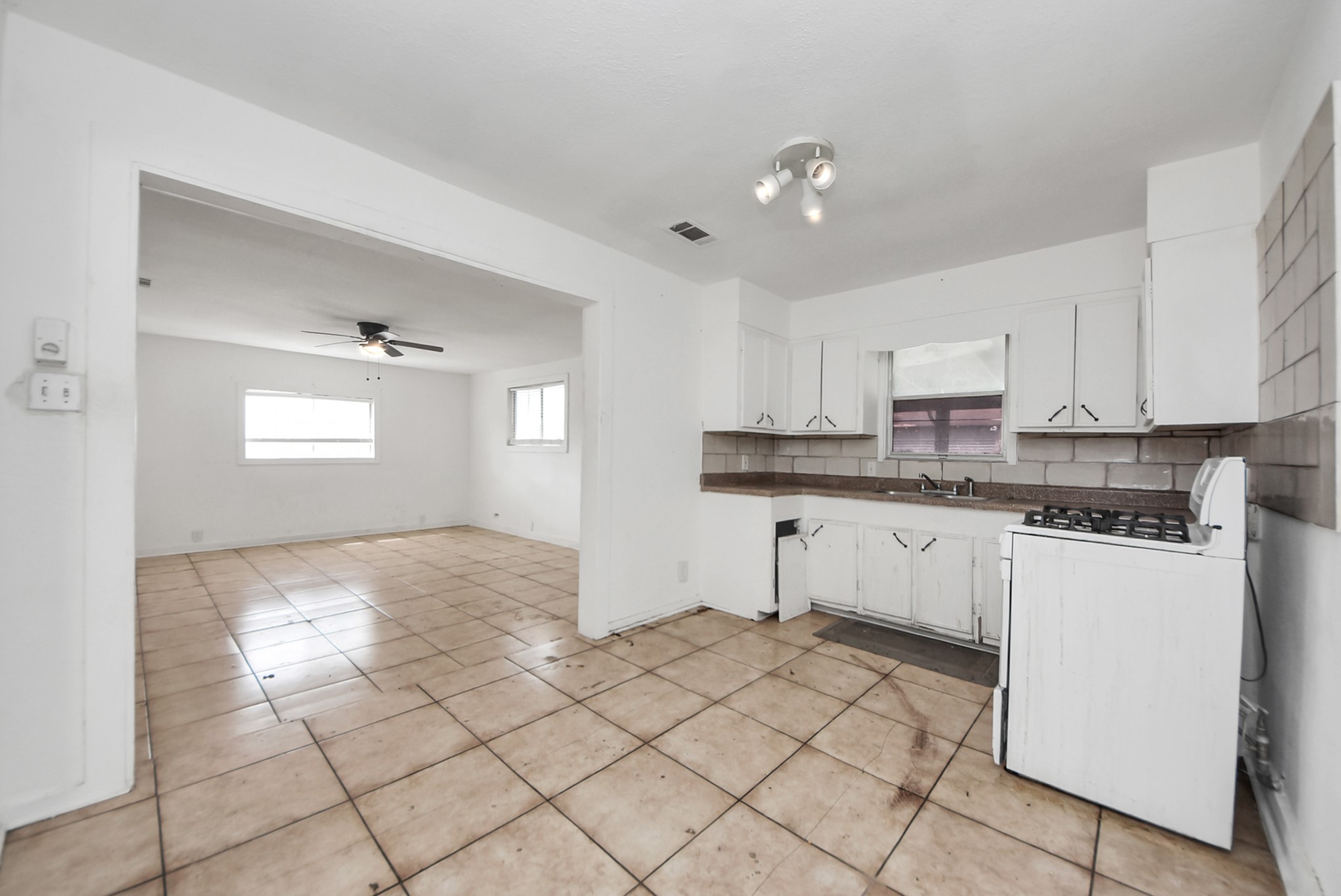 3329 Stassen Street Property Photo 15
