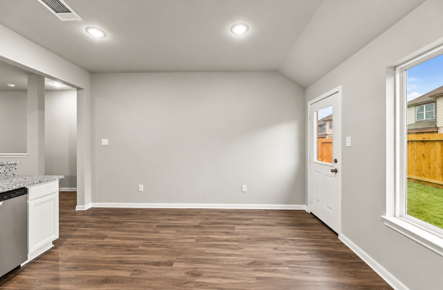 1392 Mount Blanc Path Property Photo 11