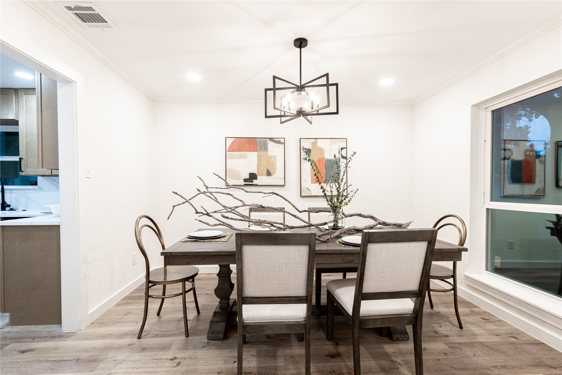 12211 Appleby Drive Property Photo 10