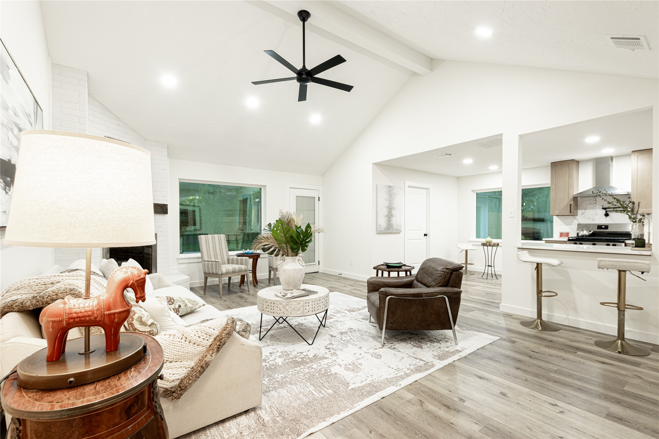 12211 Appleby Drive Property Photo 12