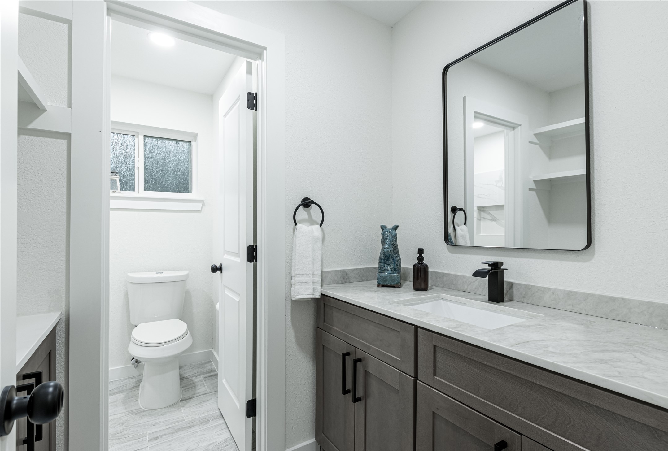 12211 Appleby Drive Property Photo 25