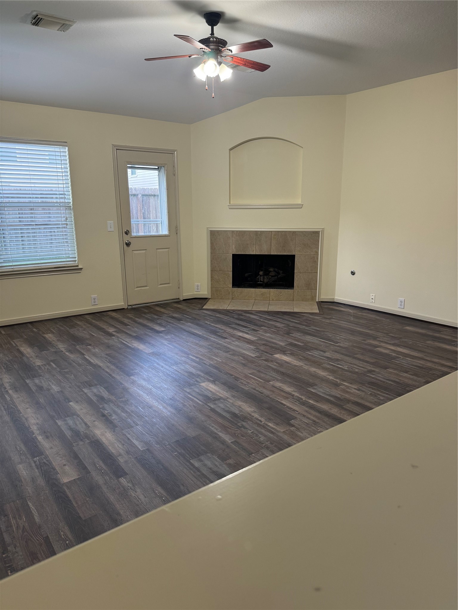 2842 Sandberry Drive Property Photo 12