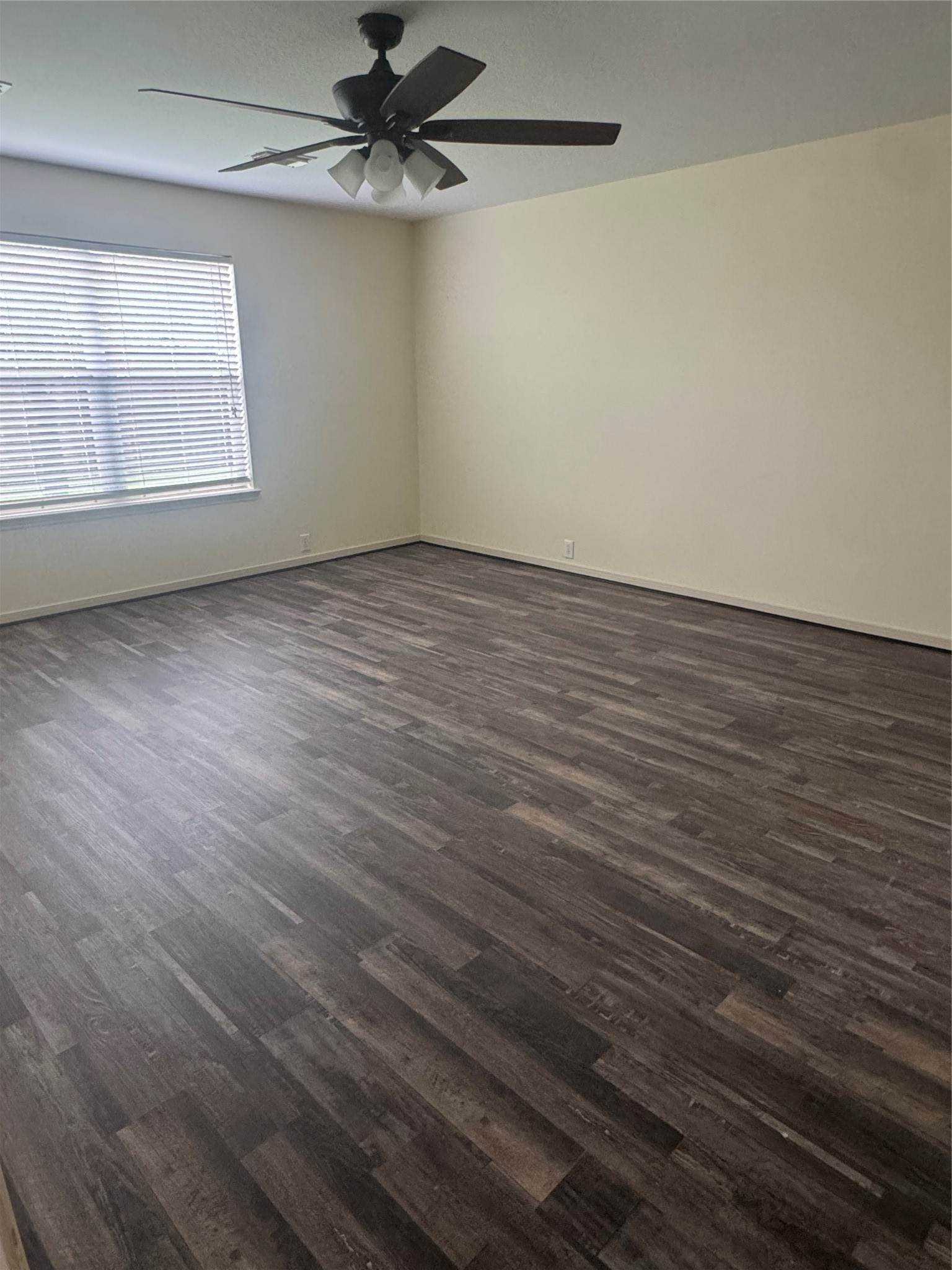 2842 Sandberry Drive Property Photo 14