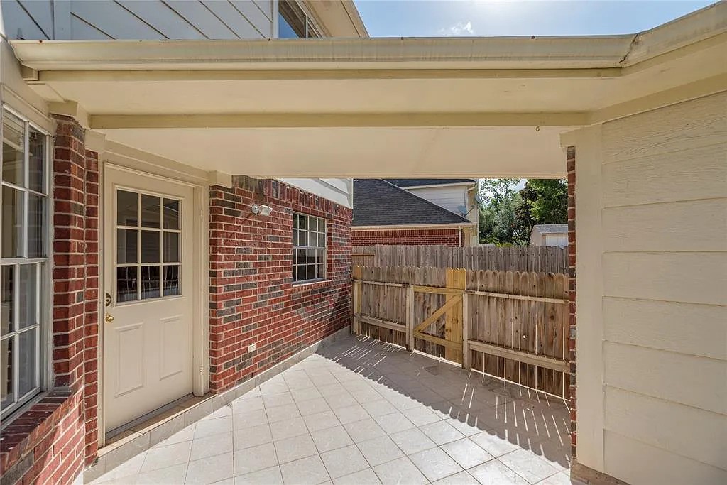 215 Birch Hill Drive Property Photo 13