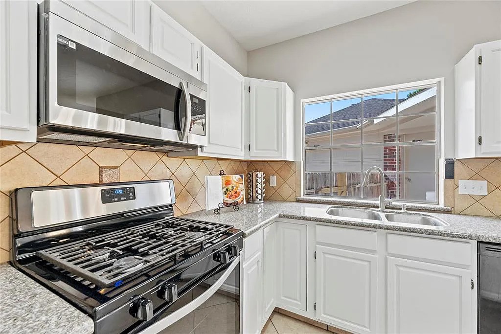 215 Birch Hill Drive Property Photo 15