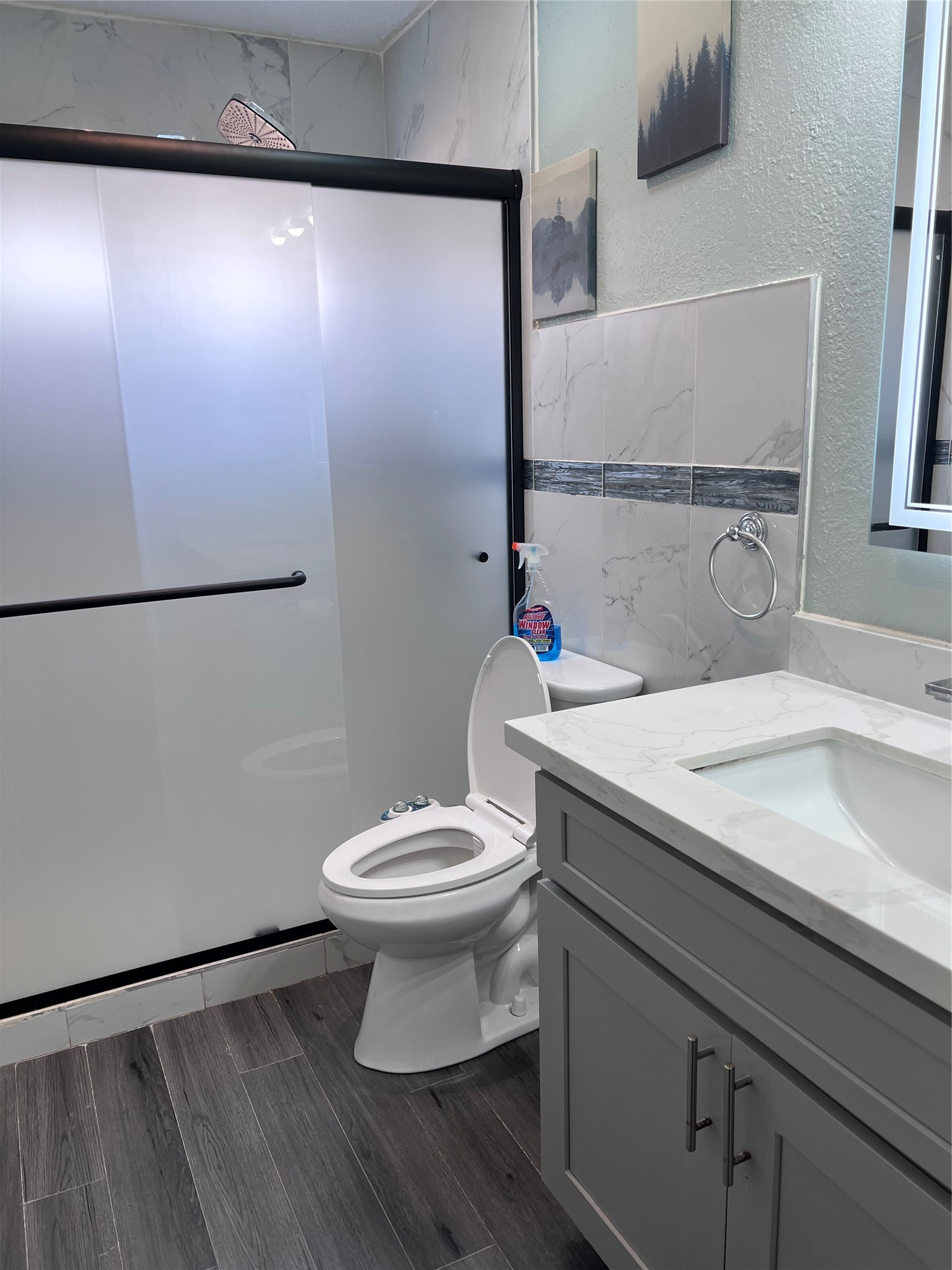 7819 Trabajo Drive Property Photo 11
