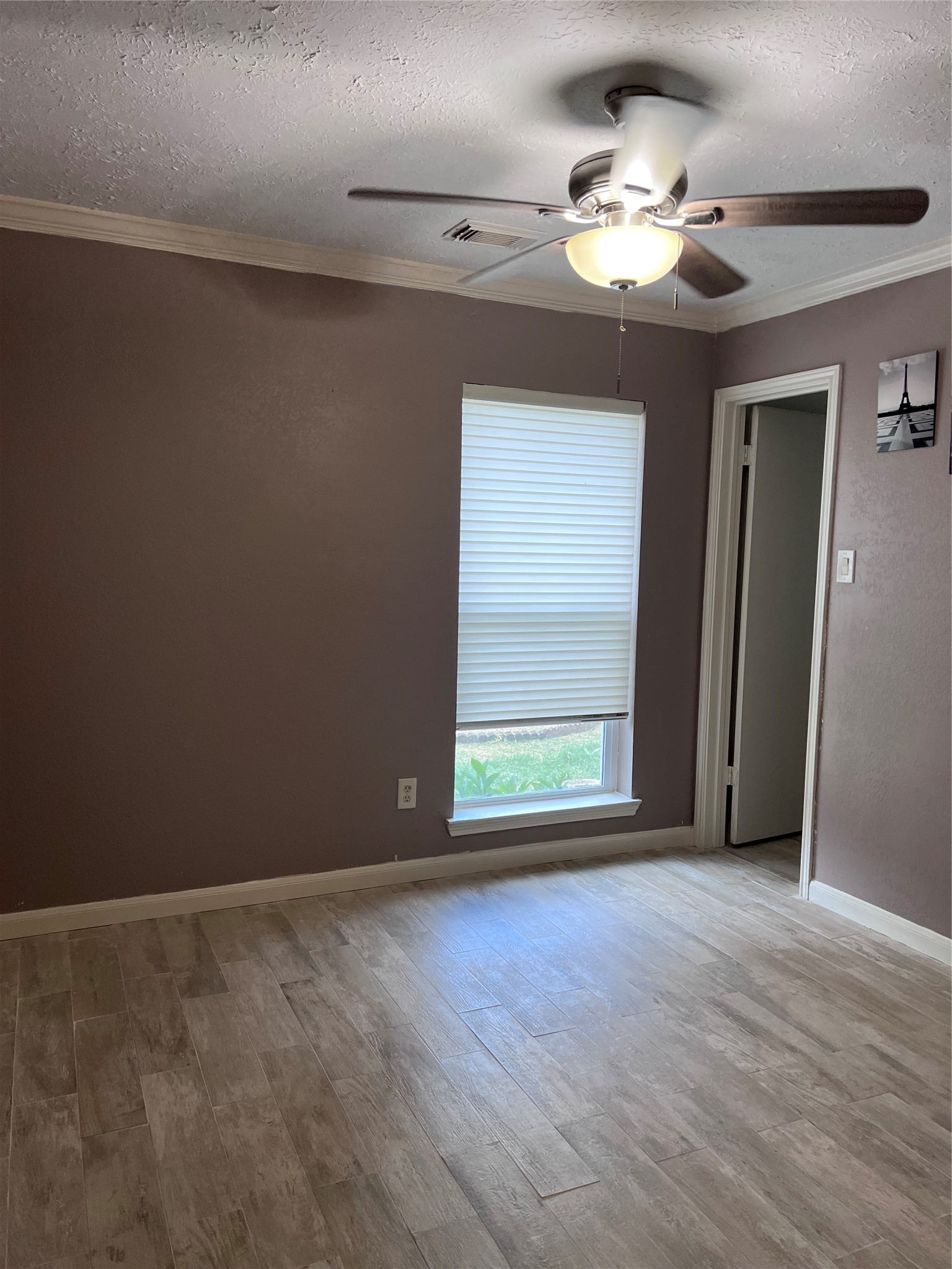 7819 Trabajo Drive Property Photo 16