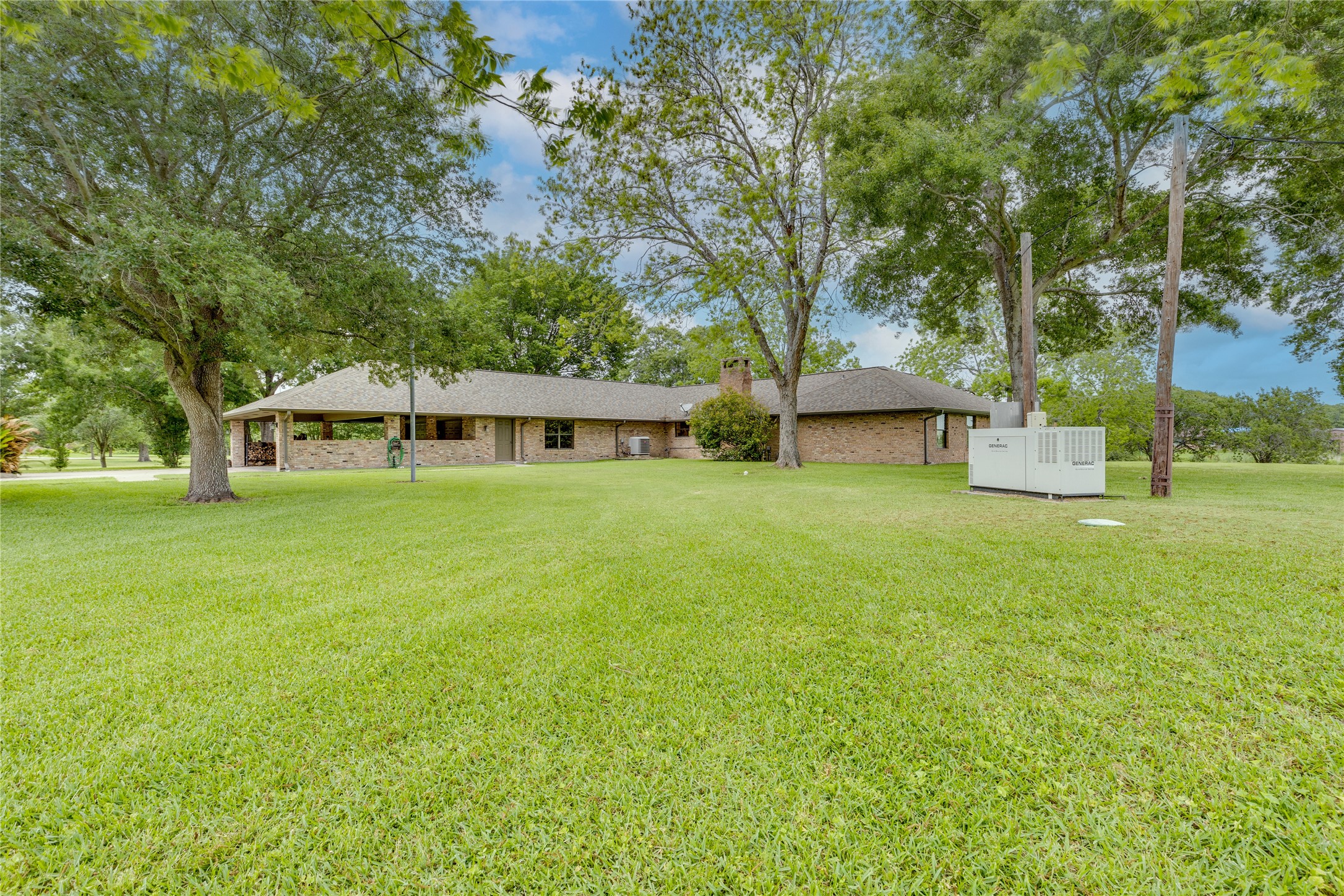 15151 Lakeview Drive Property Photo 1