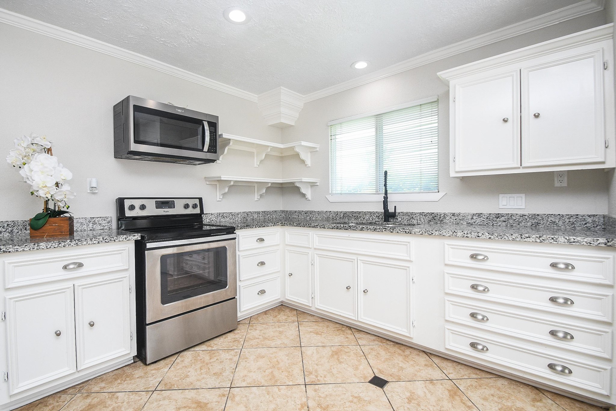 6906 Grant Drive Property Photo 10