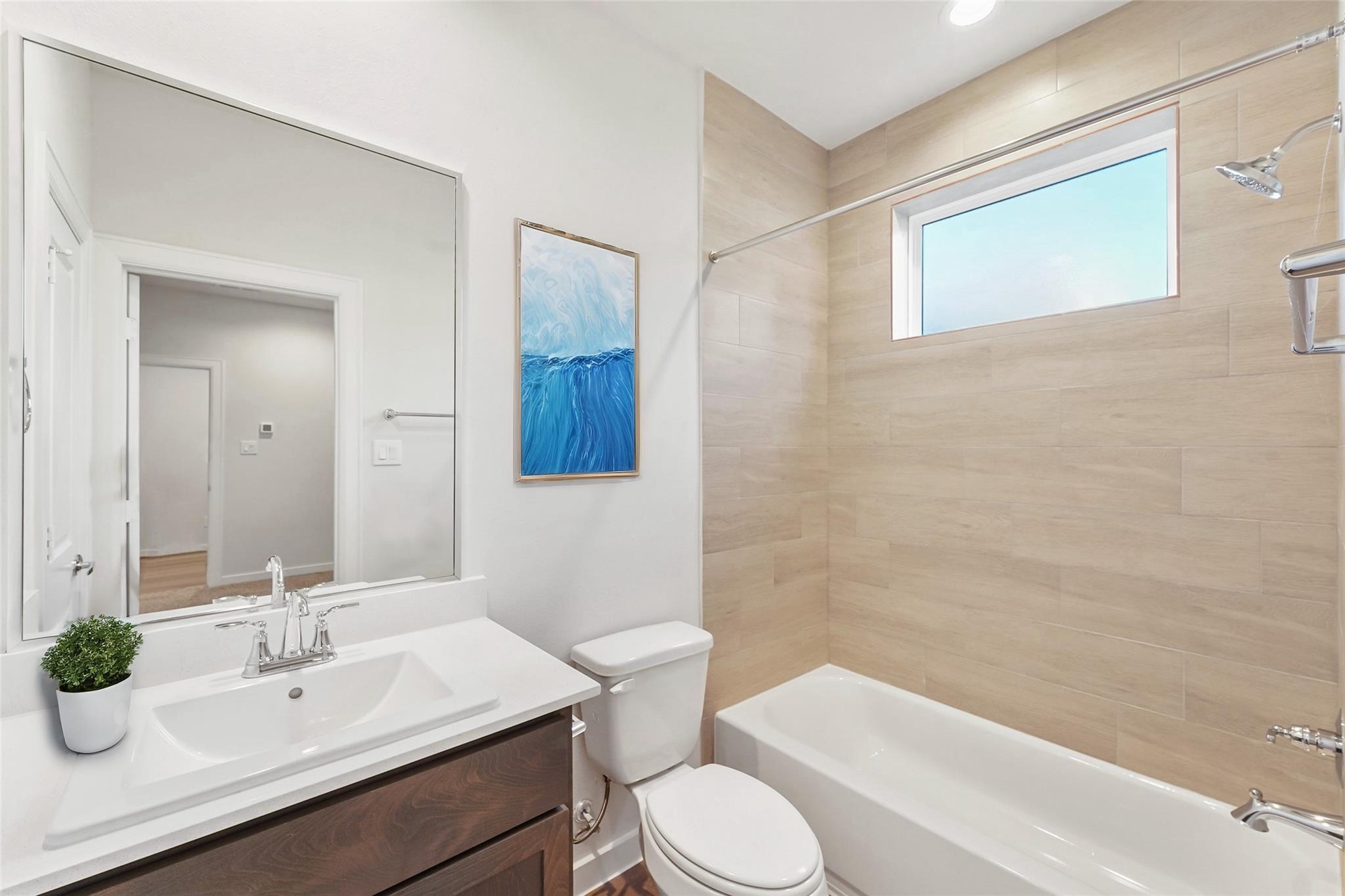 1013 Erin Street U Property Photo 4