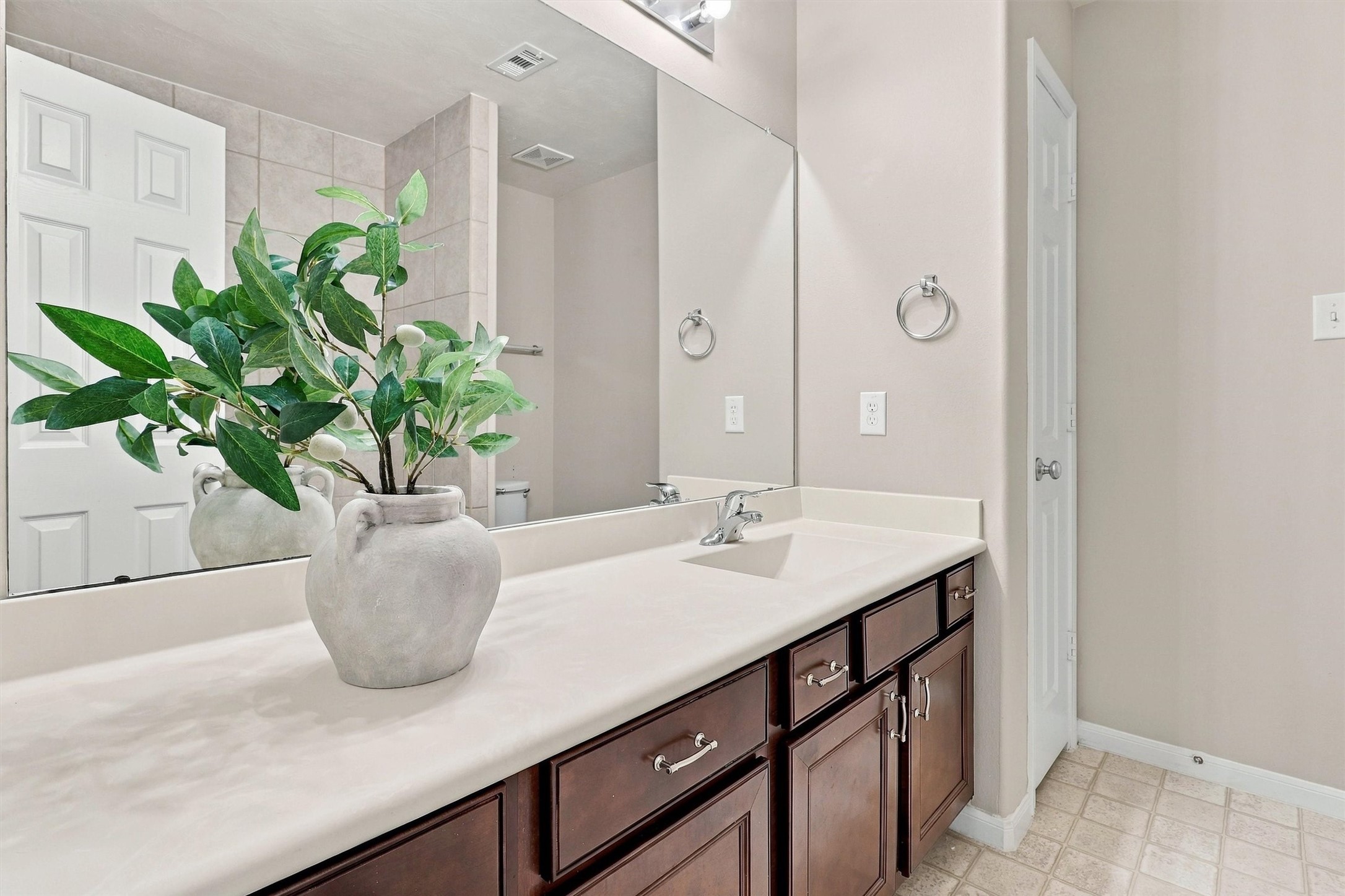 8323 Lamond Lane Property Photo 30
