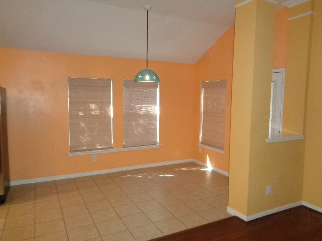 30002 Saw Oaks Drive Property Photo 7