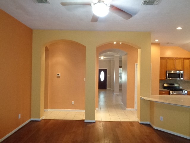 30002 Saw Oaks Drive Property Photo 8