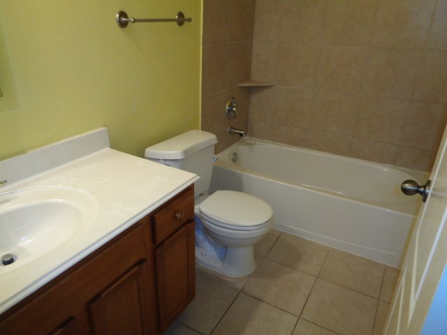 30002 Saw Oaks Drive Property Photo 14