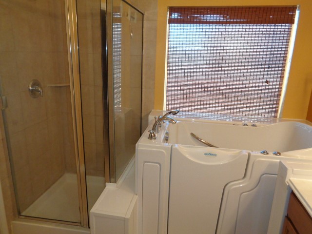 30002 Saw Oaks Drive Property Photo 16