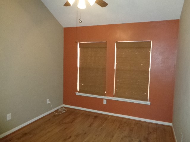 30002 Saw Oaks Drive Property Photo 21