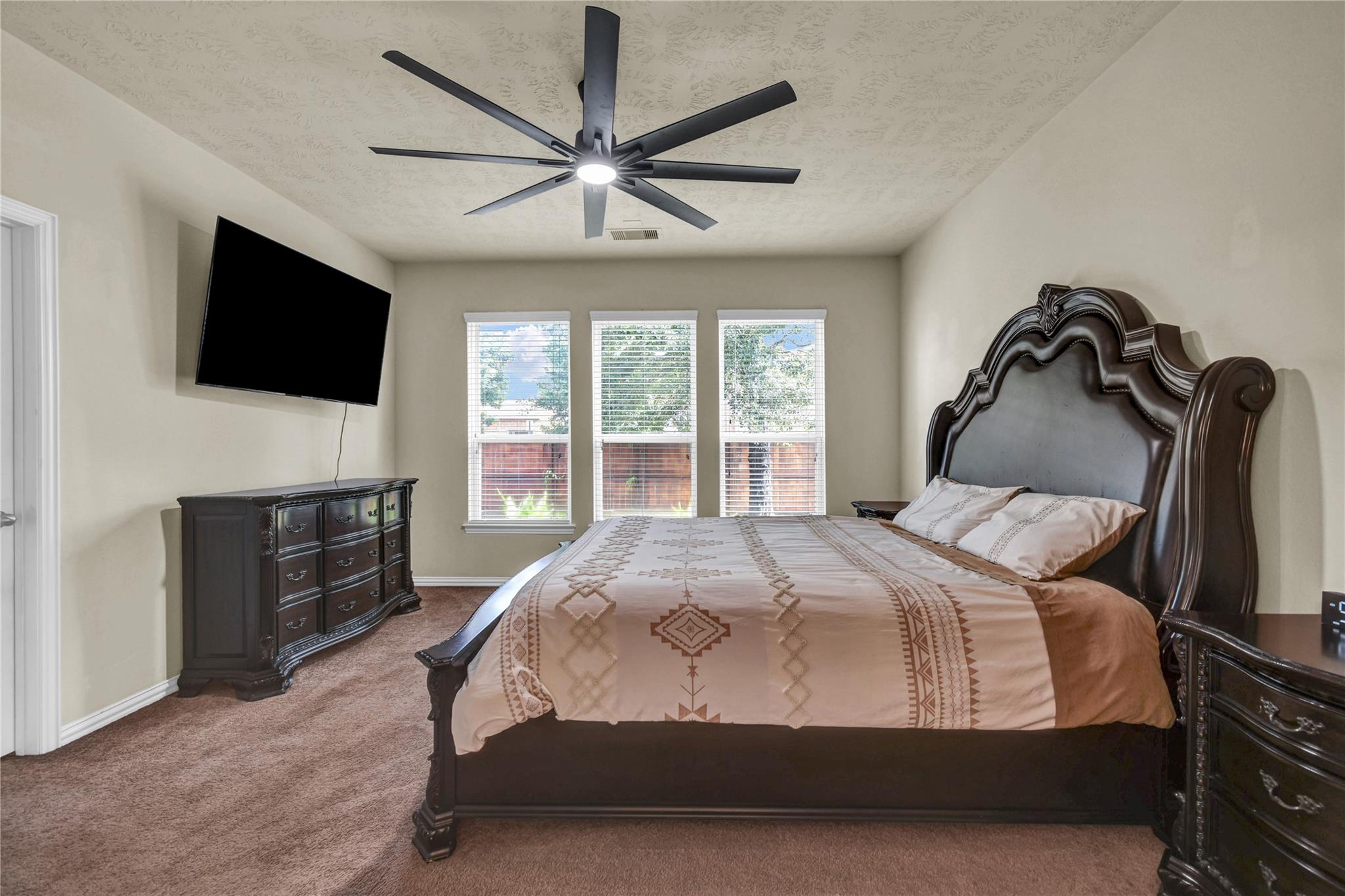 108 Woodridge Crossing Property Photo 11