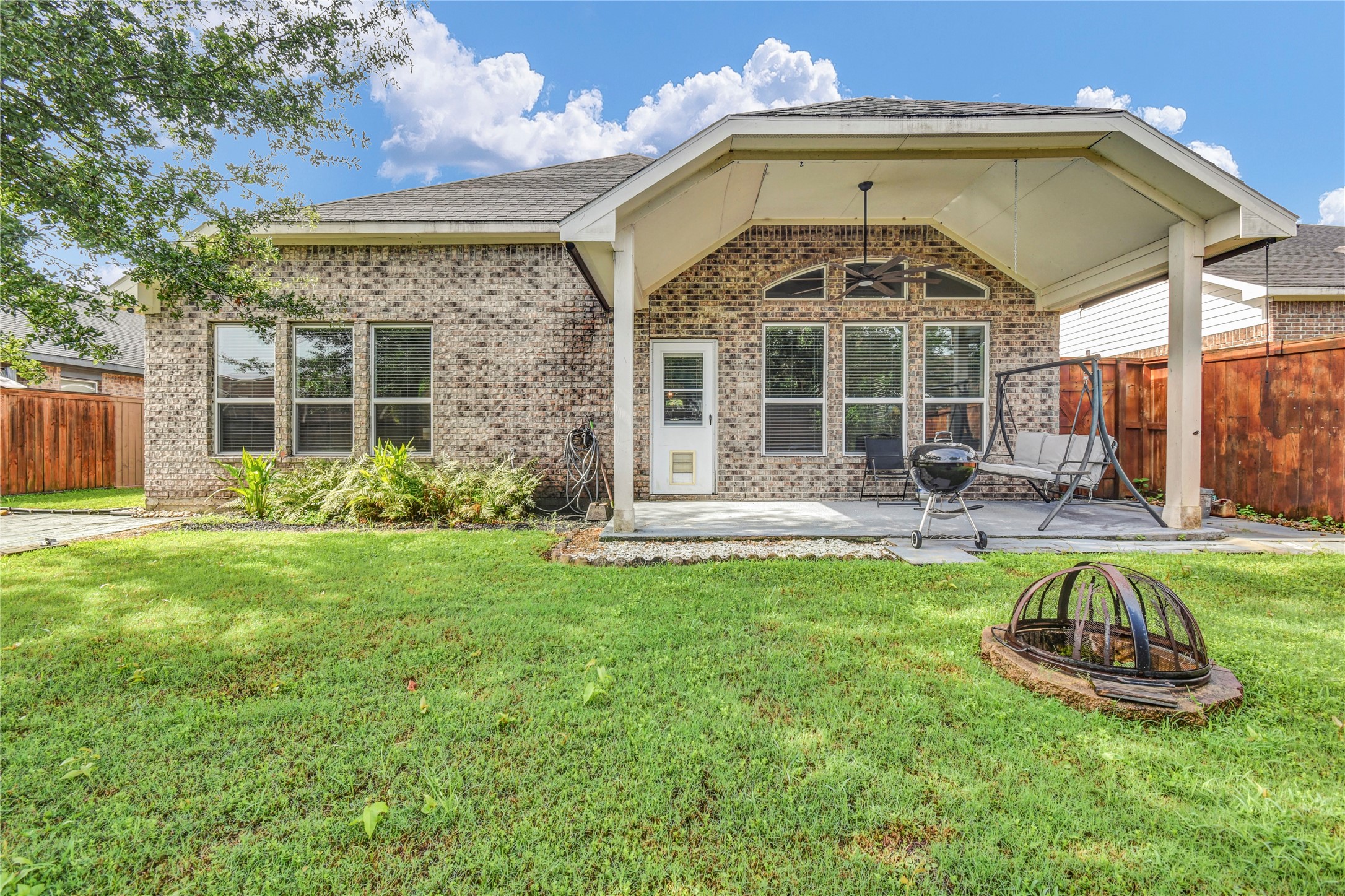 108 Woodridge Crossing Property Photo 18