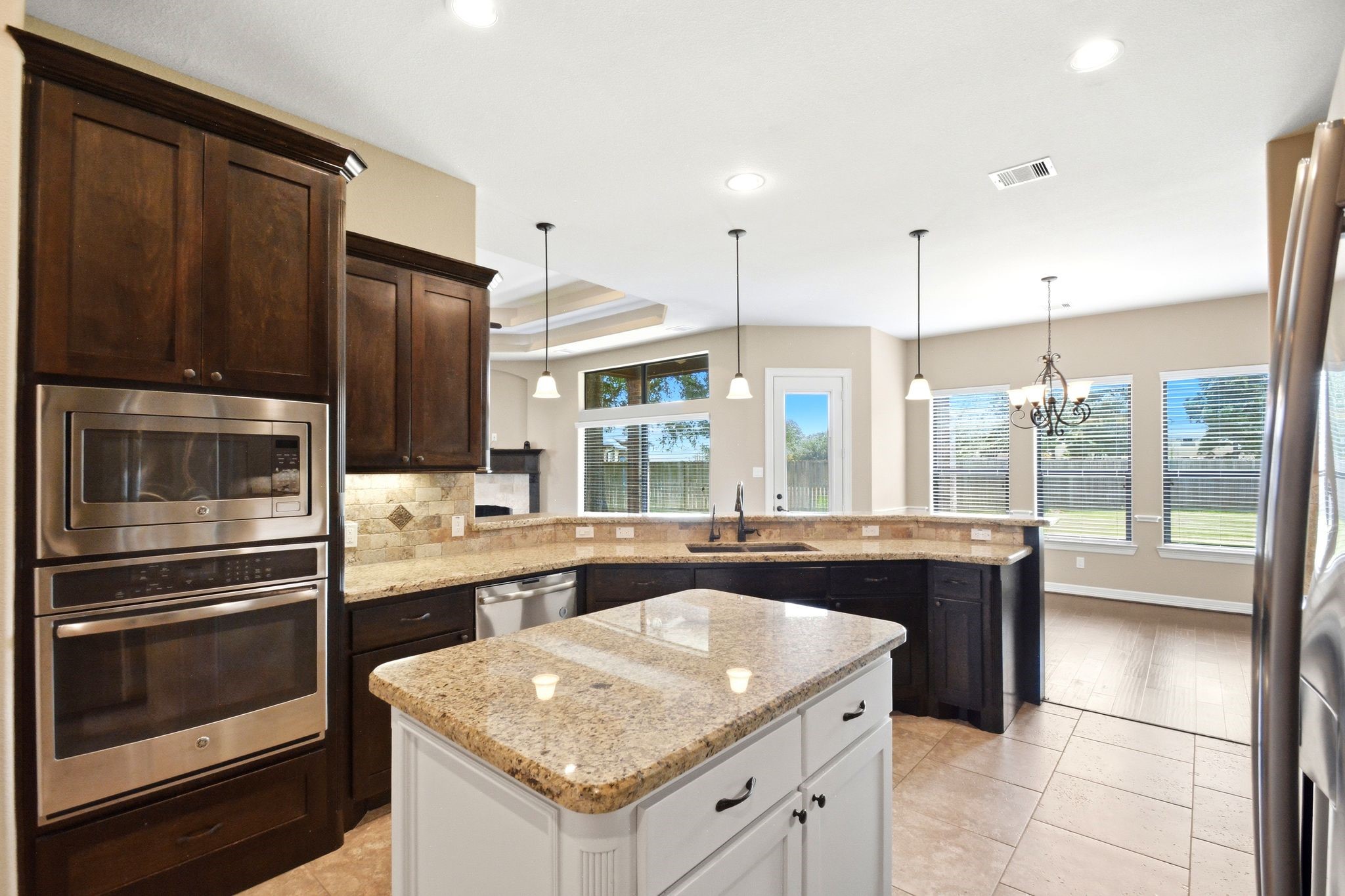 18840 Serene Water Drive Property Photo 9