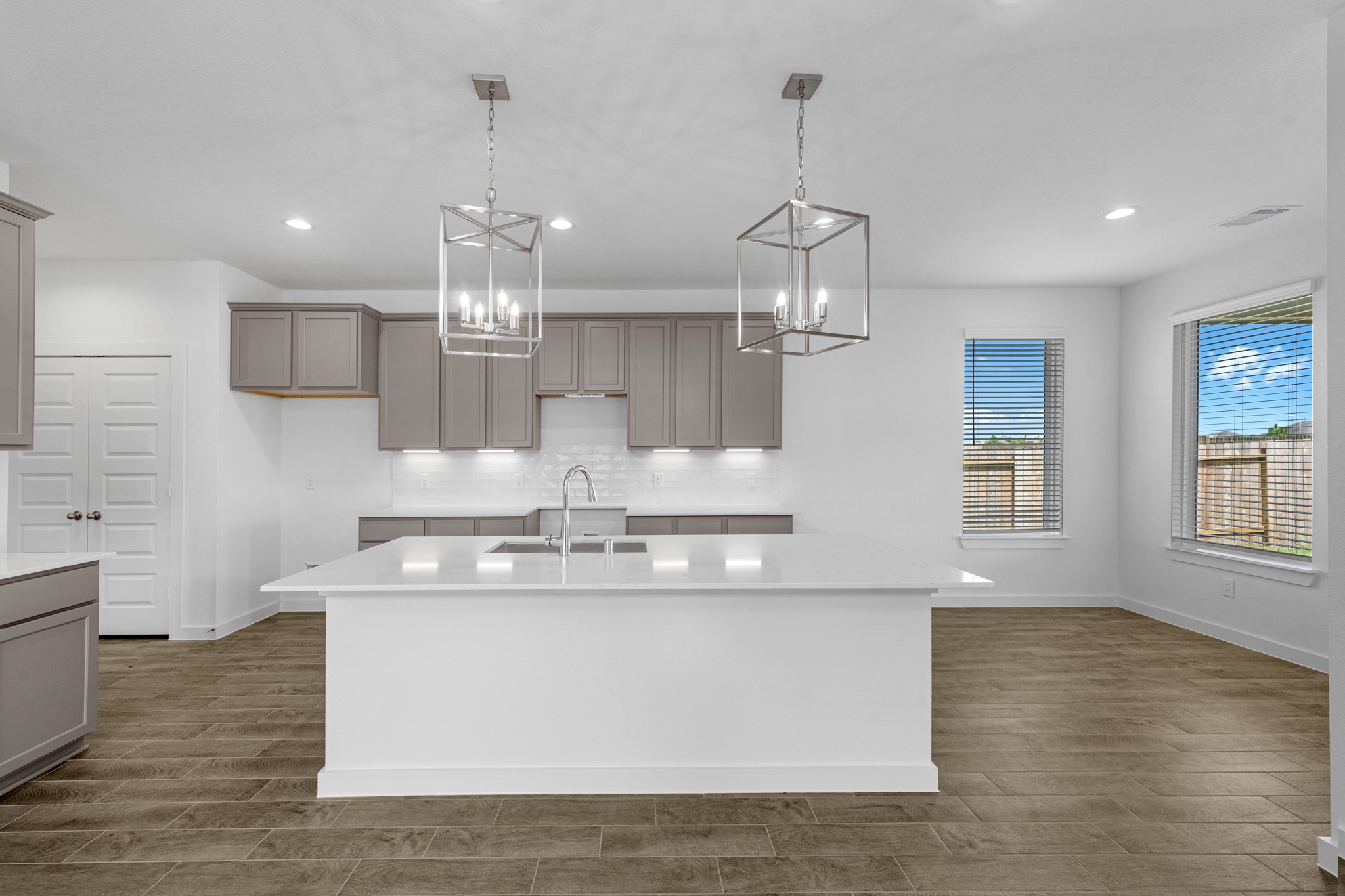 3115 Spitfire Drive Property Photo 2