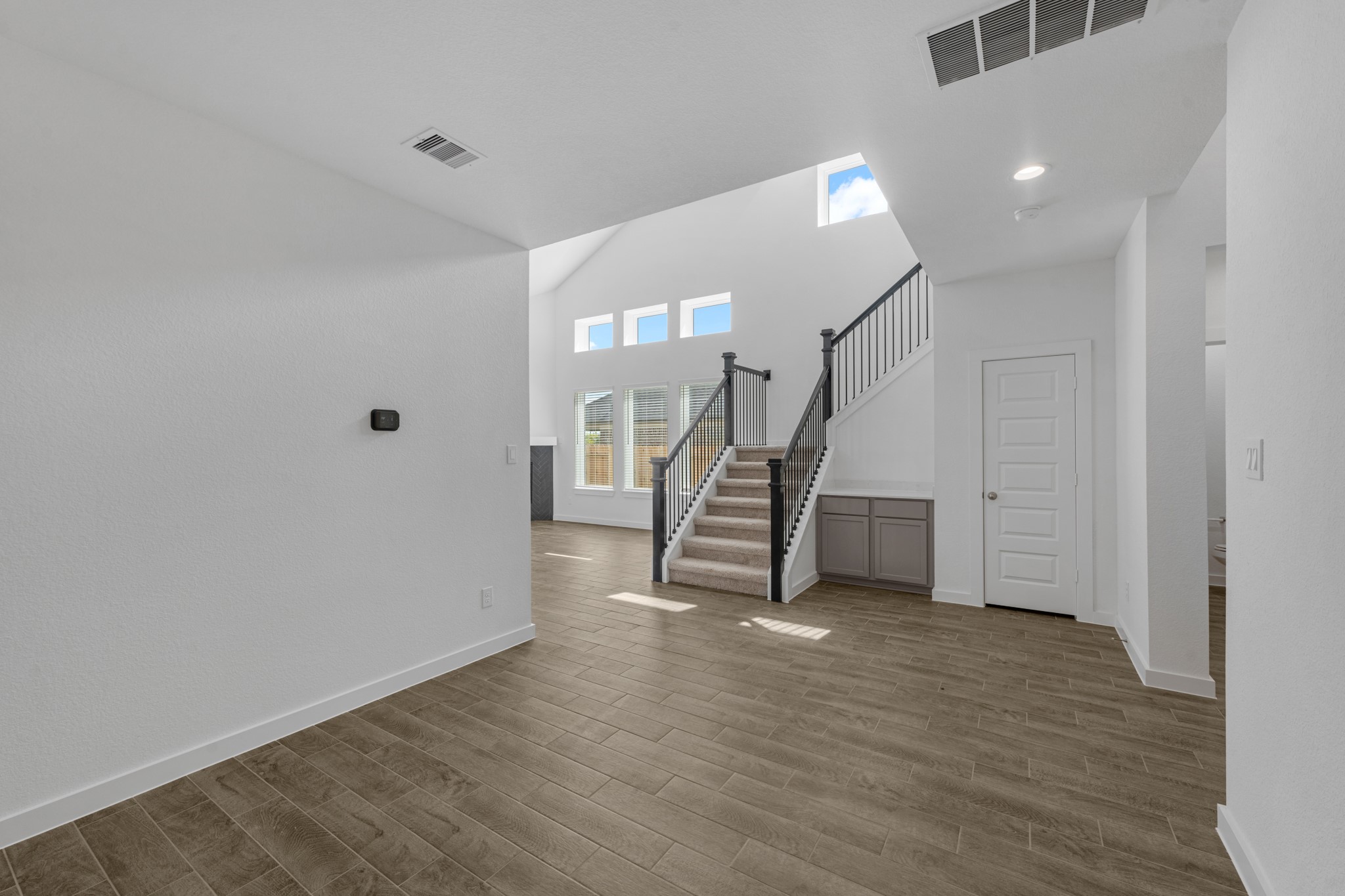3115 Spitfire Drive Property Photo 9