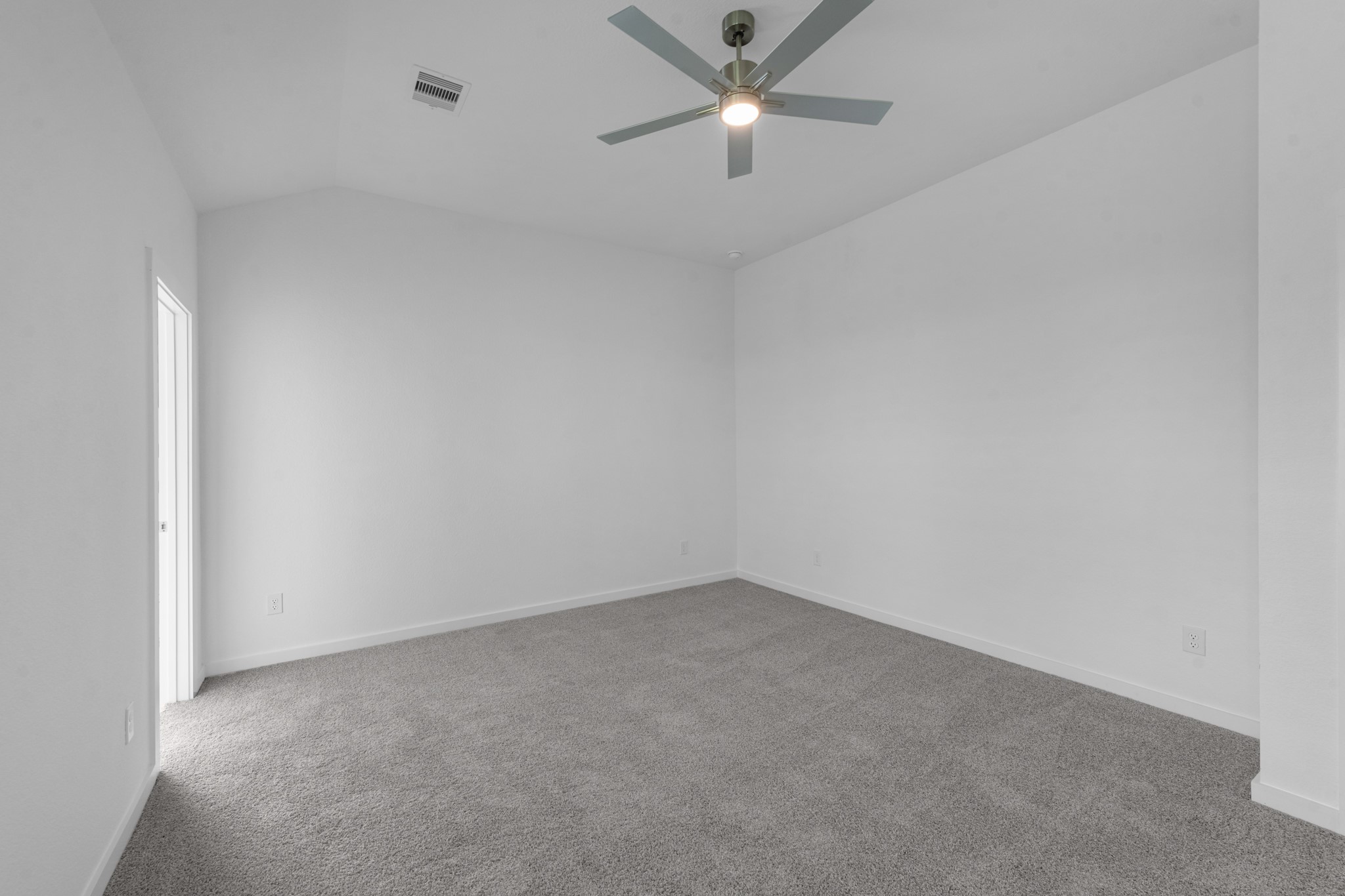 3115 Spitfire Drive Property Photo 11