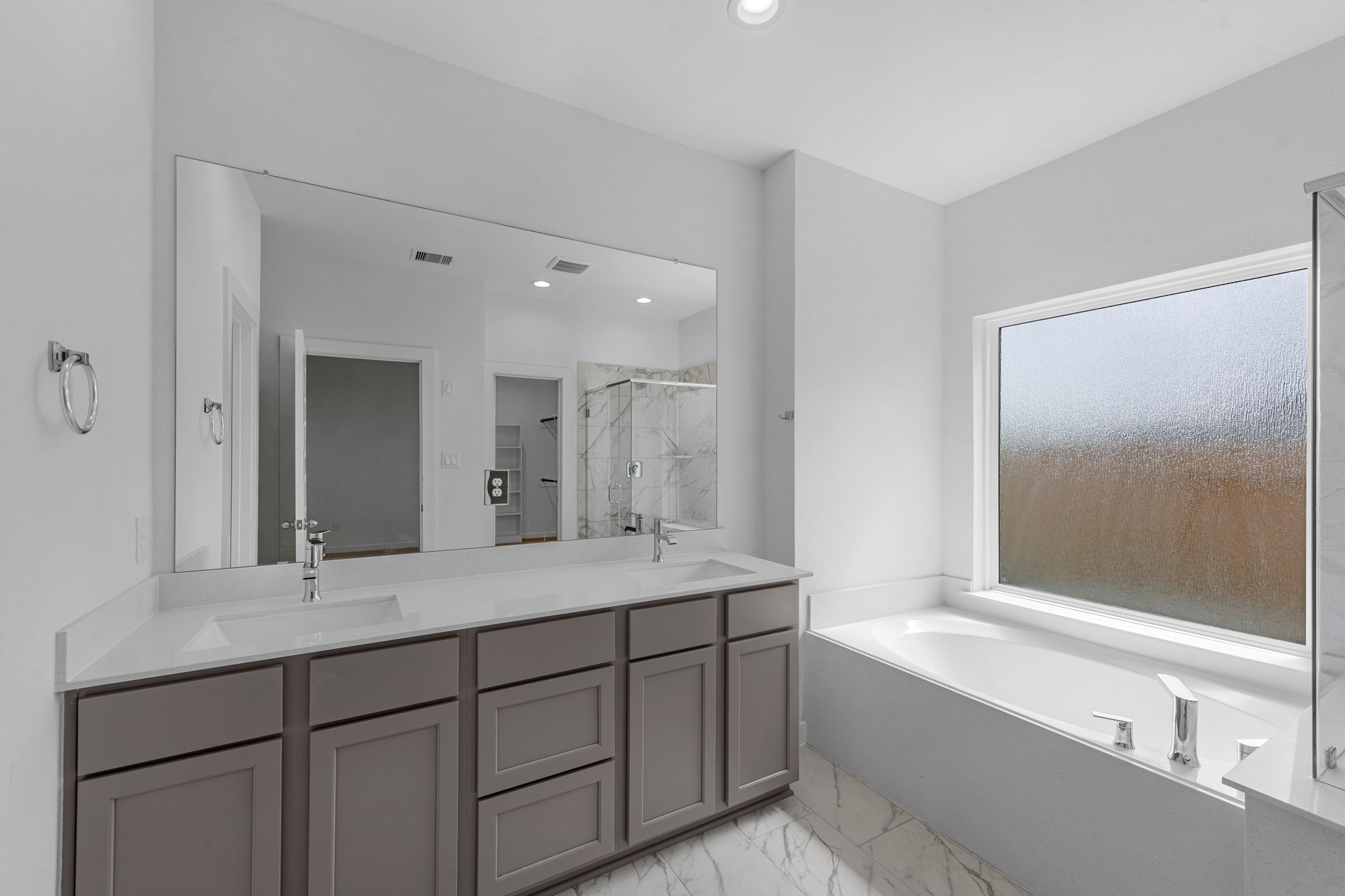3115 Spitfire Drive Property Photo 13