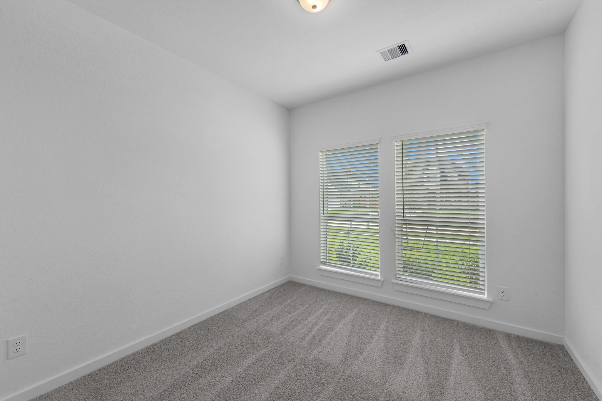 3115 Spitfire Drive Property Photo 17