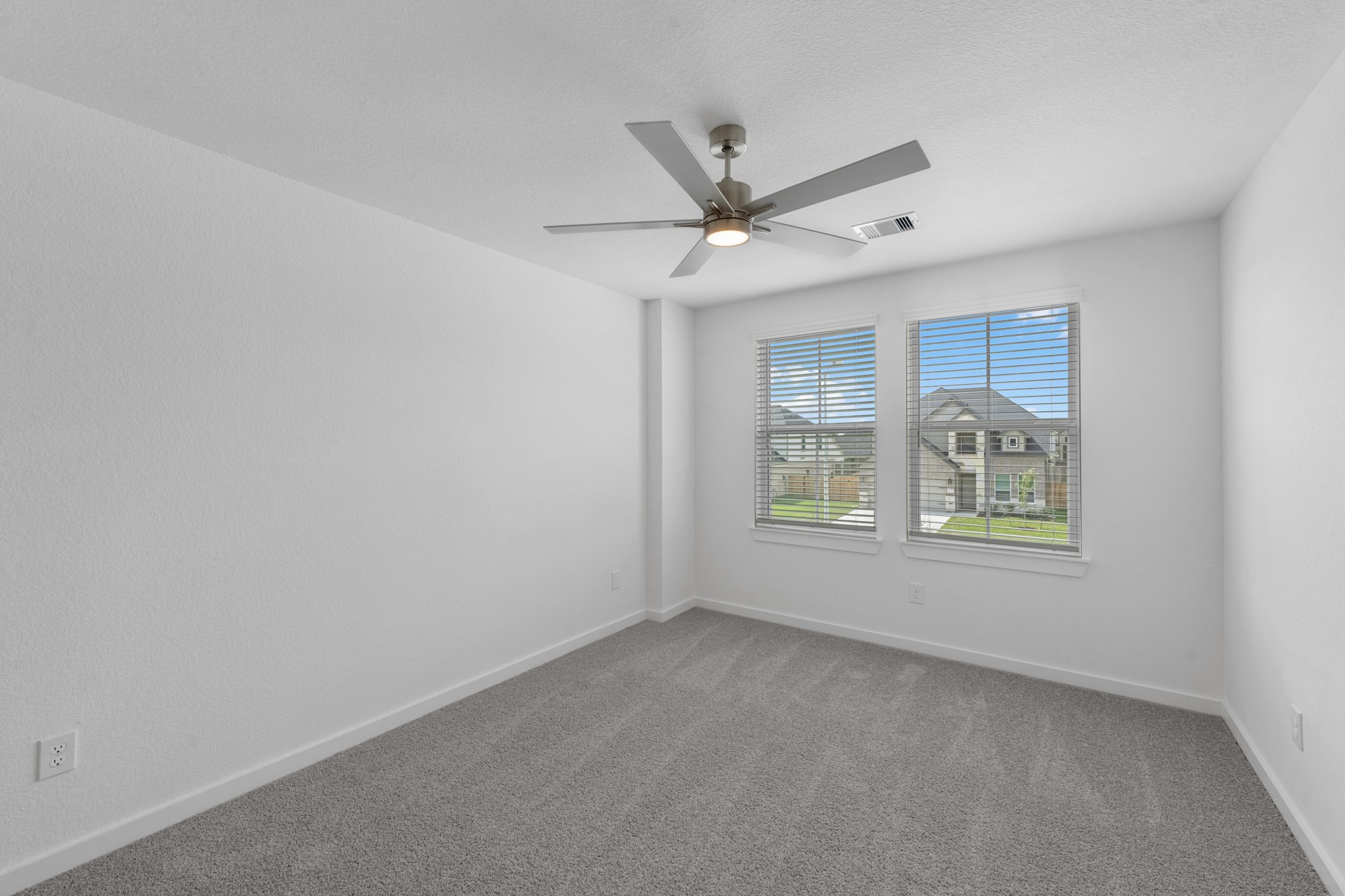 3115 Spitfire Drive Property Photo 18